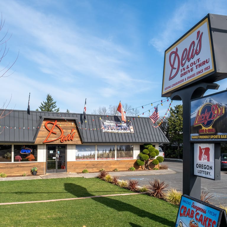 Welcome To Dea's In & Out